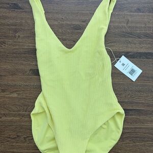 Londre one piece